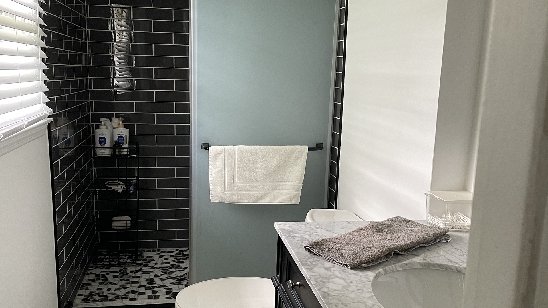 Grout Cleaning & Sealing